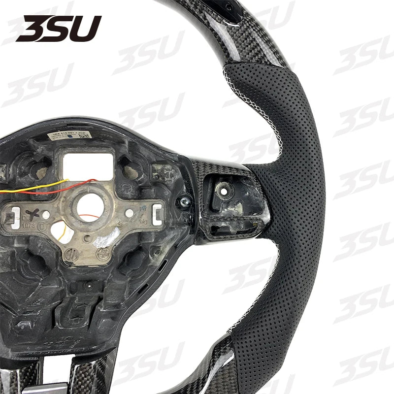 LuxRide™ 
LuxRide™ Golf 6 CarbonLED — LED Performance Steering Wheel
